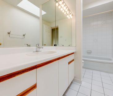 For Lease - 6 Empire Avenue, Toronto, Ontario - Photo 3