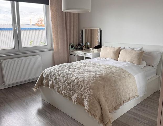 Perfekt geschnittene Wohnung direkt an Düsseldorf - Foto 1