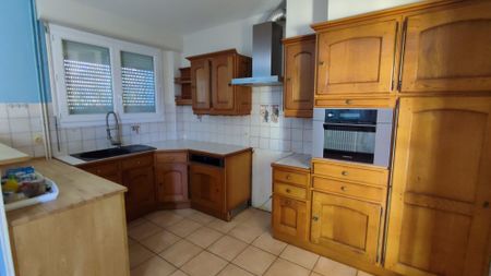Location Maison 7 pièces 234m² ARGENTAT 19400 - Photo 4