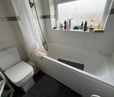 4 bedroom townhouse to rent - Photo 4