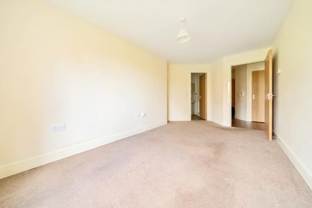 2 bedroom flat to rent - Photo 3