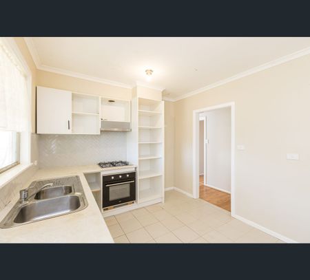 18 Brian Crescent, Mildura, Vic 3500 - Photo 5