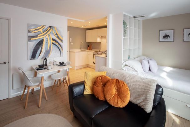 1 bedroom serviced apartment to rent - Photo 1