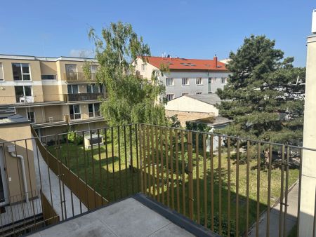 Sonnige, barrierefreie Wohnung mit Loggia, inkl. Küche- Nähe Badner Bahn und Bhf. Mödling - Photo 2