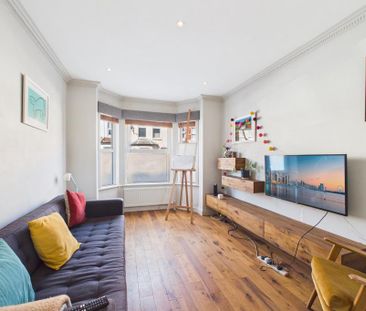 3 bedroom terraced house to rent - Photo 2