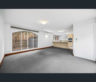 6/603 Main Road, Golden Point, Vic 3350 - Photo 1