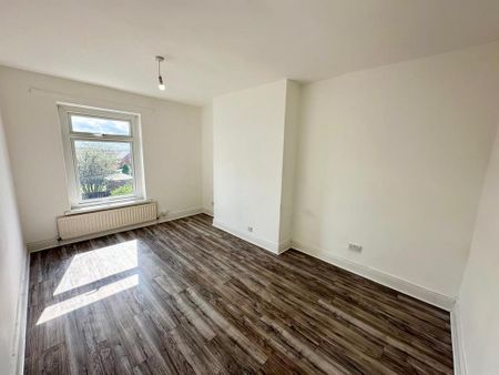 2 bedroom maisonette to rent - Photo 4