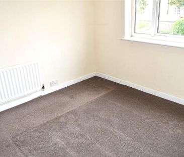 2 bedroom semi-detached house to rent - Photo 5