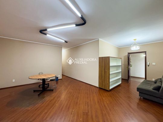 Sobrado com 4 quartos e 250m² para alugar em Jardim do Mar, São Bernardo do Campo. - Photo 1