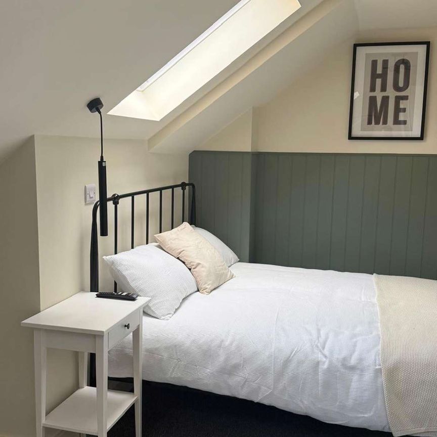 Hawthorn Road Room 6 - Photo 1