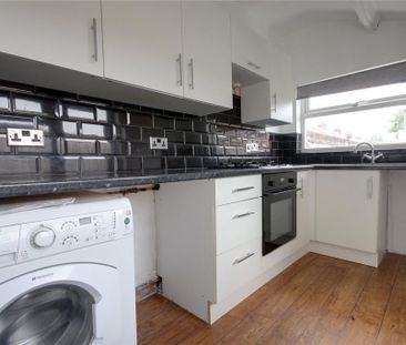 3 bedroom terraced house to rent - Photo 6