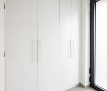 NIEUWBOUWAPPARTEMENT VOORZIEN VAN ALLE COMFORT MET TWEE SLAAPKAMERS... - Foto 2