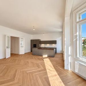 ERSTBEZUG NACH SANIERUNG | Traumhafte 5-Zimmer Altbauwohnung in attraktiver Lage des 7. Bezirks - Photo 2