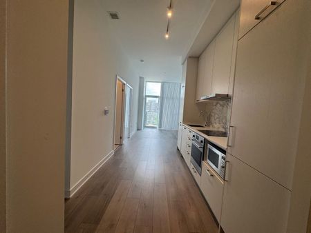 10 Honeycrisp Crescent apartment — Vaughan, ON (1-Bedroom) - 1 Bedroom - Photo 2