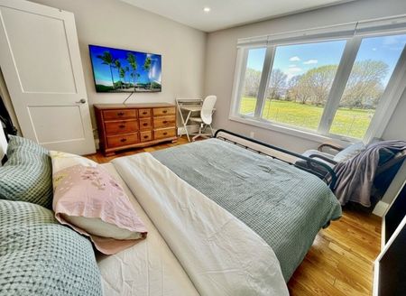 For Lease - 26 Leyton Avenue Unit# Room, Toronto, Ontario - Photo 3