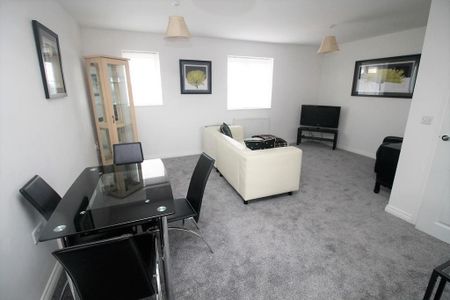 2 bedroom apartment to rent - Photo 3