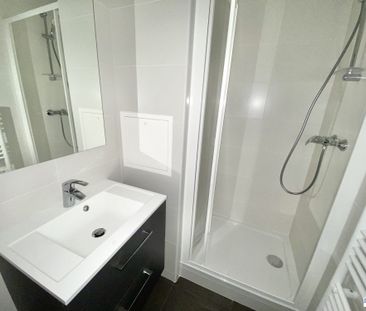 5 pièces refait à neuf + Balcon + Parking + Cave - Photo 2
