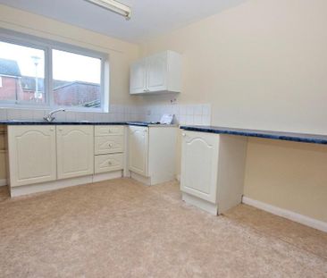 3 bedroom terraced house to rent - Photo 5