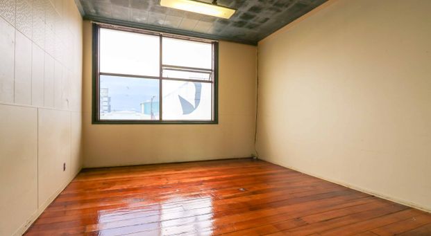 Great Central City Location on Broadway! - Photo 1