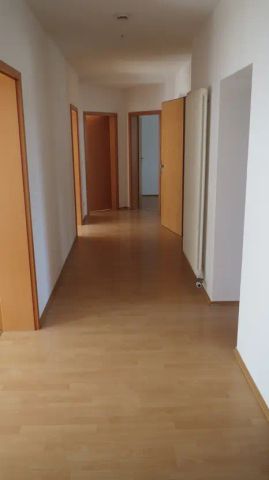 herrlich geschnittene Komf. 4- Zi. Wohnung mit SÜDBALKON - Photo 5