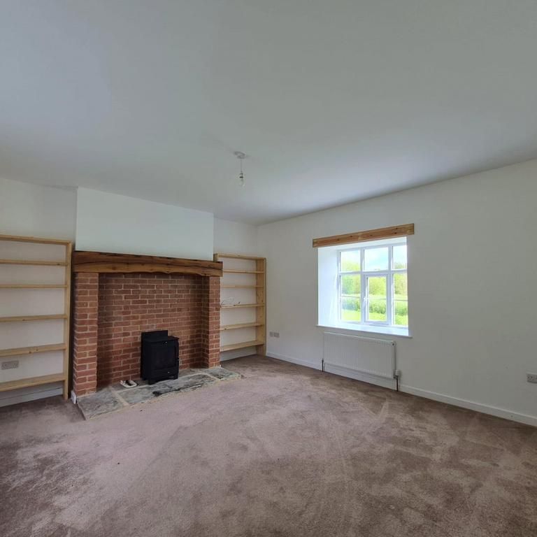 2 bedroom semi-detached house to rent - Photo 1