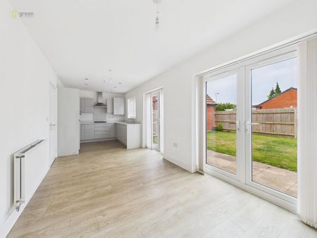 4 bedroom detached house to rent - Photo 2