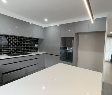 4 bedrooms in Glen Eden - Photo 5