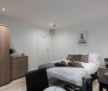 Studio to rent - Photo 3