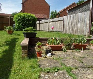 Standen Way, St Andrews Ridge, SN25 - Photo 2