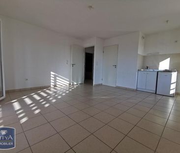 Location Appartement 3 pièces 52m² ST LAURENT DE LA SALANQUE 66250 - Photo 3