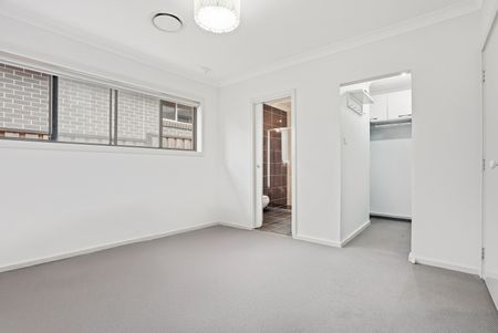 18 Cabalima Street, Box Hill NSW 2765 - House For Rent | Domain - Photo 3