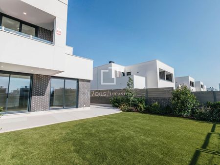 New build 4 Bedroom house / villa for rent in Villaviciosa de Odón, Madrid - Foto 3