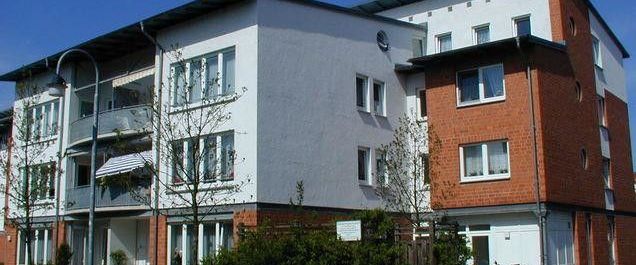 Modernisierte Erdgeschosswohnung in ruhiger Seniorenanlage – Bezug ab 60 Jahren mit WBS! - Photo 1