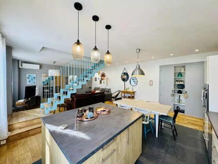 Location Appartement 4 pièces 83m² NICE 06000 - Photo 4