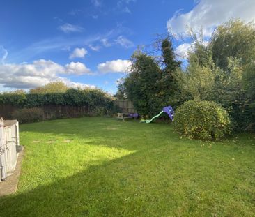 The Avenue, Kirkella - Photo 3