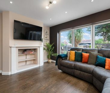 4 bedroom terraced house to rent - Photo 1