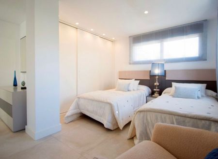 Detached Villa · Nueva Andalucía - Photo 5