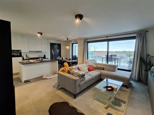 Appartement te huur - Photo 1