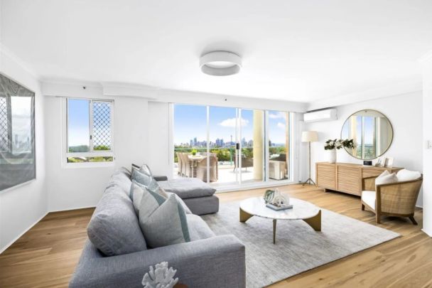 Panoramic 180-degree views across Sydney's iconic city skyline - Photo 1