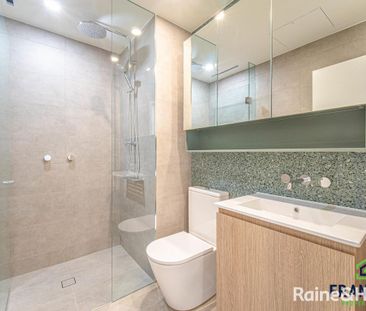 1 Bedroom + Study with view - Photo 4