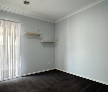 Charming Family Home with Solar Panels - Photo 2