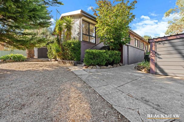 Spacious & Comfortable 4-Bedroom Family Home in Fraser - Photo 1