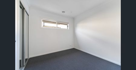**RECEIVE ONE MONTH’S FREE RENT, ASK US HOW! Brand New 4-Bedroom Family Home for Lease – Wyndham Vale - Photo 3
