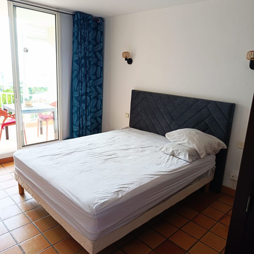 Location Appartement 1 pièce 21m² LA TRINITE 97220 - Photo 2