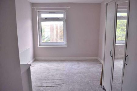 Hawthorn Road, Wallington, SM6 - Photo 4