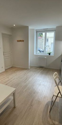 Location Appartement 5 rue Bernard Palissy - Photo 1