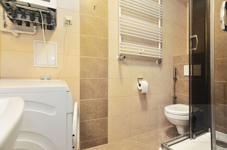 Kawalerka świeżo po remoncie- przy ul. Sikorskiego - Photo 4