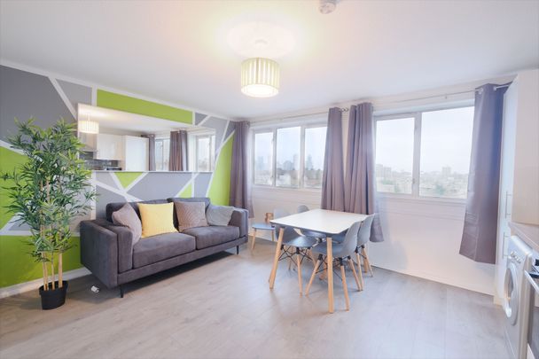 O’Leary Square – Room 4 - Photo 1