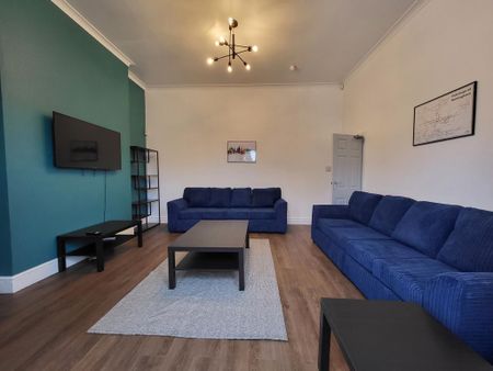 8 bedroom semi-detached house to rent - Photo 3