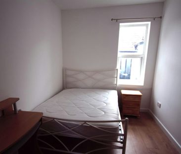 House share to rent on - Photo 5